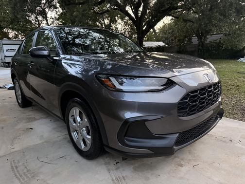 Gray 2023 Honda HR-V LX