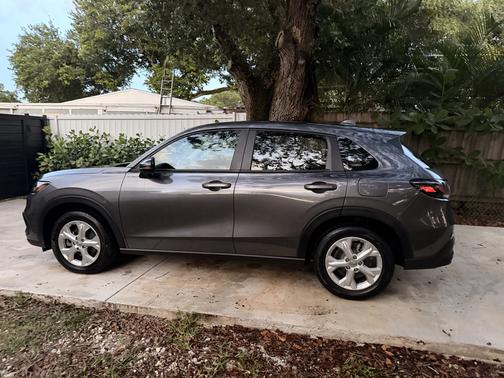 Gray 2023 Honda HR-V LX