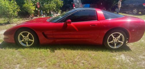 2000 Chevrolet Corvette Base