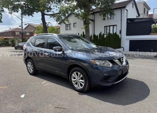 Blue 2015 Nissan Rogue SV