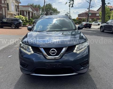 Blue 2015 Nissan Rogue SV