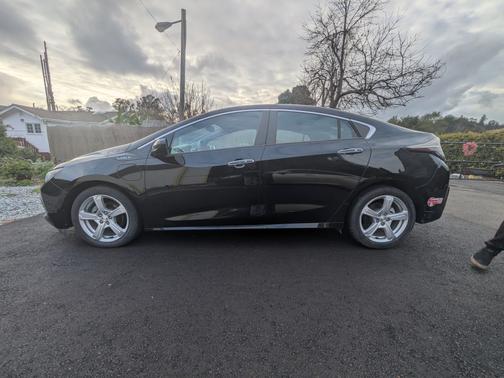 2019 Chevrolet Volt LT
