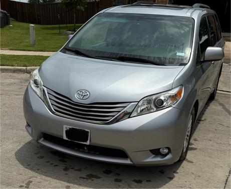 2017 Toyota Sienna XLE Premium