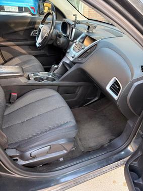 Gray 2017 Chevrolet Equinox 1LT