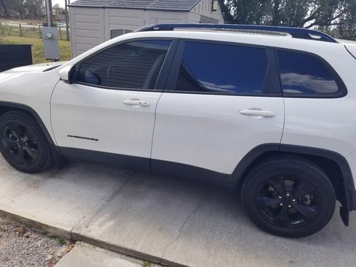 2016 Jeep Cherokee Altitude