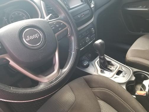 2016 Jeep Cherokee Altitude