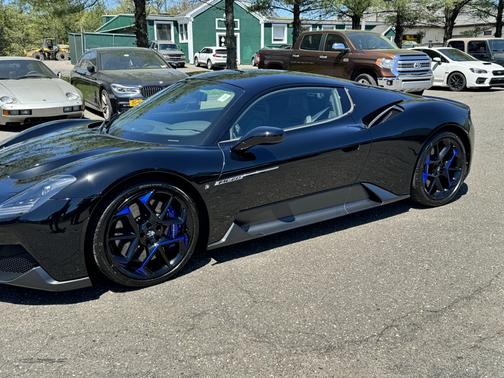 Black 2022 Maserati MC20 Base