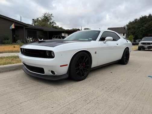 White 2020 Dodge Challenger R/T Scat Pack
