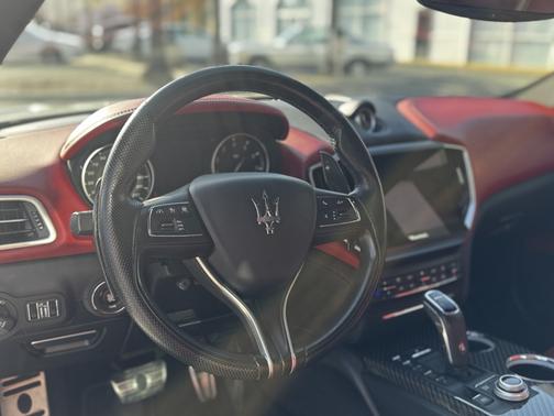 White 2021 Maserati Ghibli Trofeo