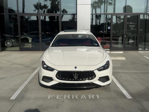 2021 Maserati Ghibli Trofeo