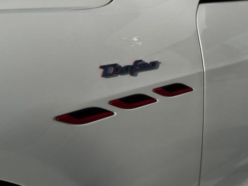 White 2021 Maserati Ghibli Trofeo