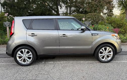 Silver 2016 Kia Soul +