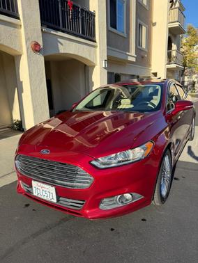 2013 Ford Fusion Hybrid SE Hybrid