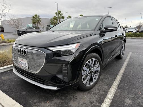 2023 Audi Q4 e-tron 40 Premium Plus