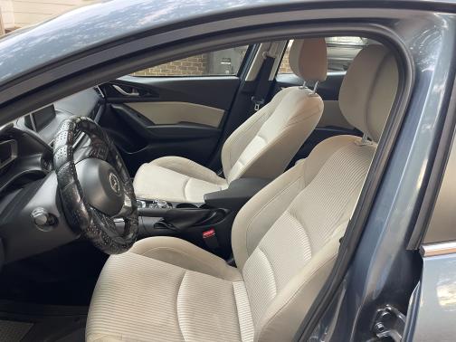 2016 Mazda Mazda3 i Sport