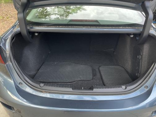 2016 Mazda Mazda3 i Sport