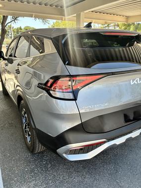 Gray 2023 Kia Sportage LX