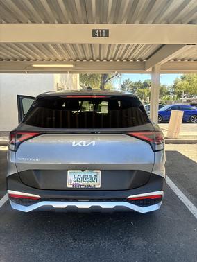 Gray 2023 Kia Sportage LX