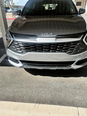 Gray 2023 Kia Sportage LX