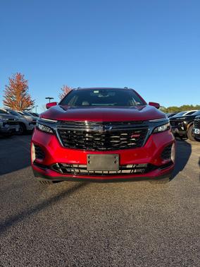 Red 2023 Chevrolet Equinox RS