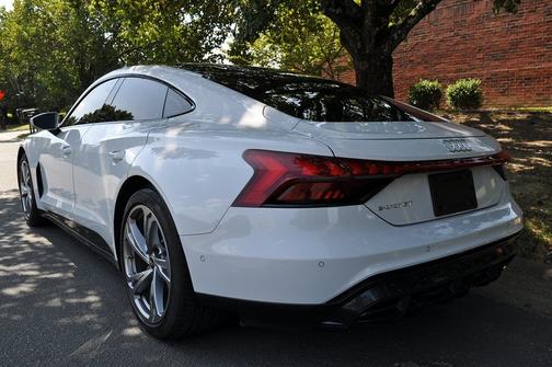 2023 Audi e-tron GT Prestige