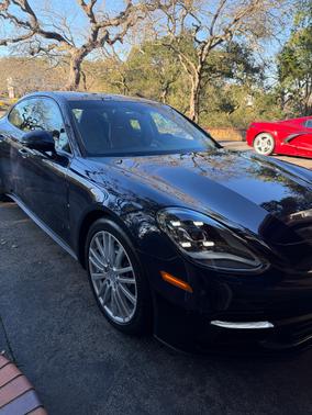 2019 Porsche Panamera Panamera