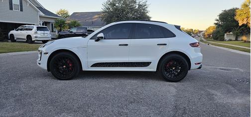 2018 Porsche Macan Macan GTS