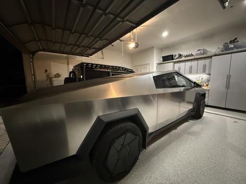 2024 Tesla Cybertruck Cyberbeast