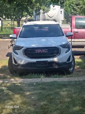 White 2018 GMC Terrain SLE