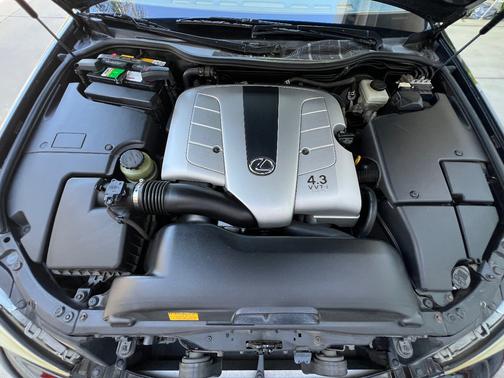 Black 2005 Lexus LS 430 Base