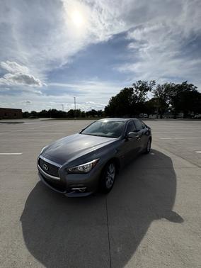 2015 INFINITI Q50 Premium