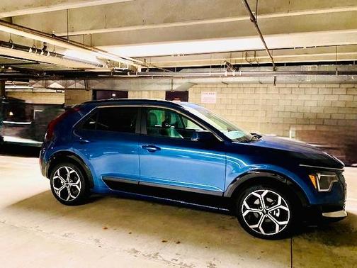 Blue 2025 Kia Niro EX Touring