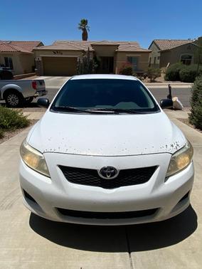 White 2010 Toyota Corolla Base