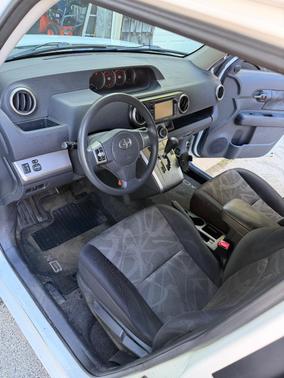 White 2015 Scion xB Base