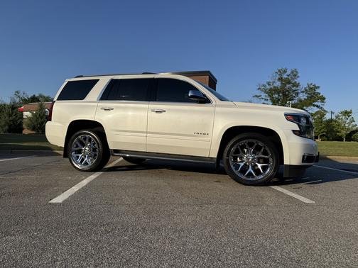 White 2017 Chevrolet Tahoe Premier
