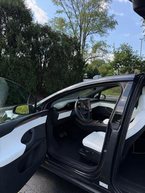 Gray 2024 Tesla Model X Long Range