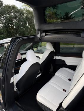 Gray 2024 Tesla Model X Long Range