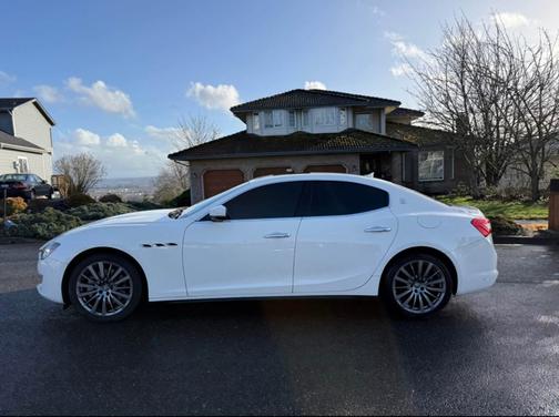 2018 Maserati Ghibli Base