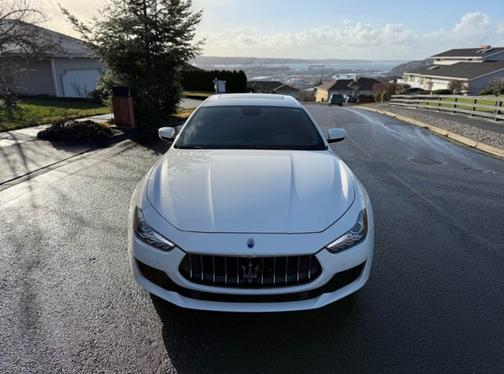 2018 Maserati Ghibli Base
