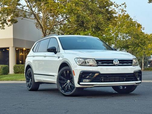 2021 Volkswagen Tiguan 2.0T SE R-Line Black