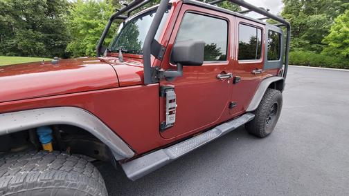Photo 1 of 25 of 2008 Jeep Wrangler Unlimited Sahara