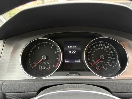 2017 Volkswagen Golf SportWagen TSI S