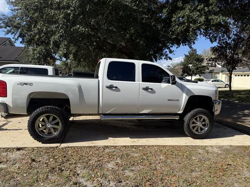 White 2014 Chevrolet Silverado 2500 Work Truck