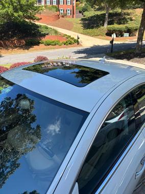 White 2008 Mercedes-Benz CLS-Class CLS 550