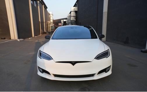 2016 Tesla Model S P90D