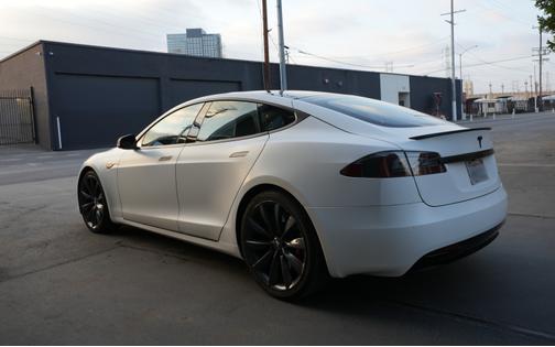 2016 Tesla Model S P90D