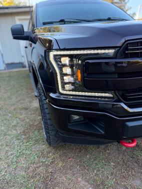 Black 2019 Ford F-150 XLT