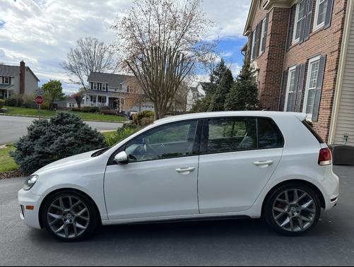 2013 Volkswagen GTI Wolfsburg Edition