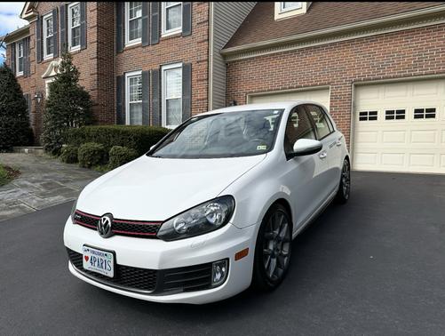 2013 Volkswagen GTI Wolfsburg Edition