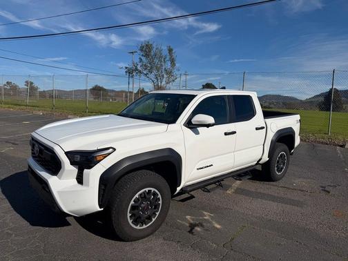 2024 Toyota Tacoma TRD Off Road